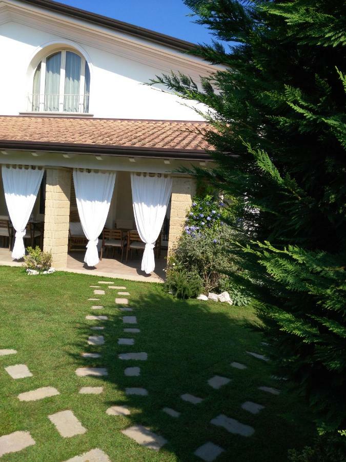 I Salici Villa Marina di Massa Luaran gambar